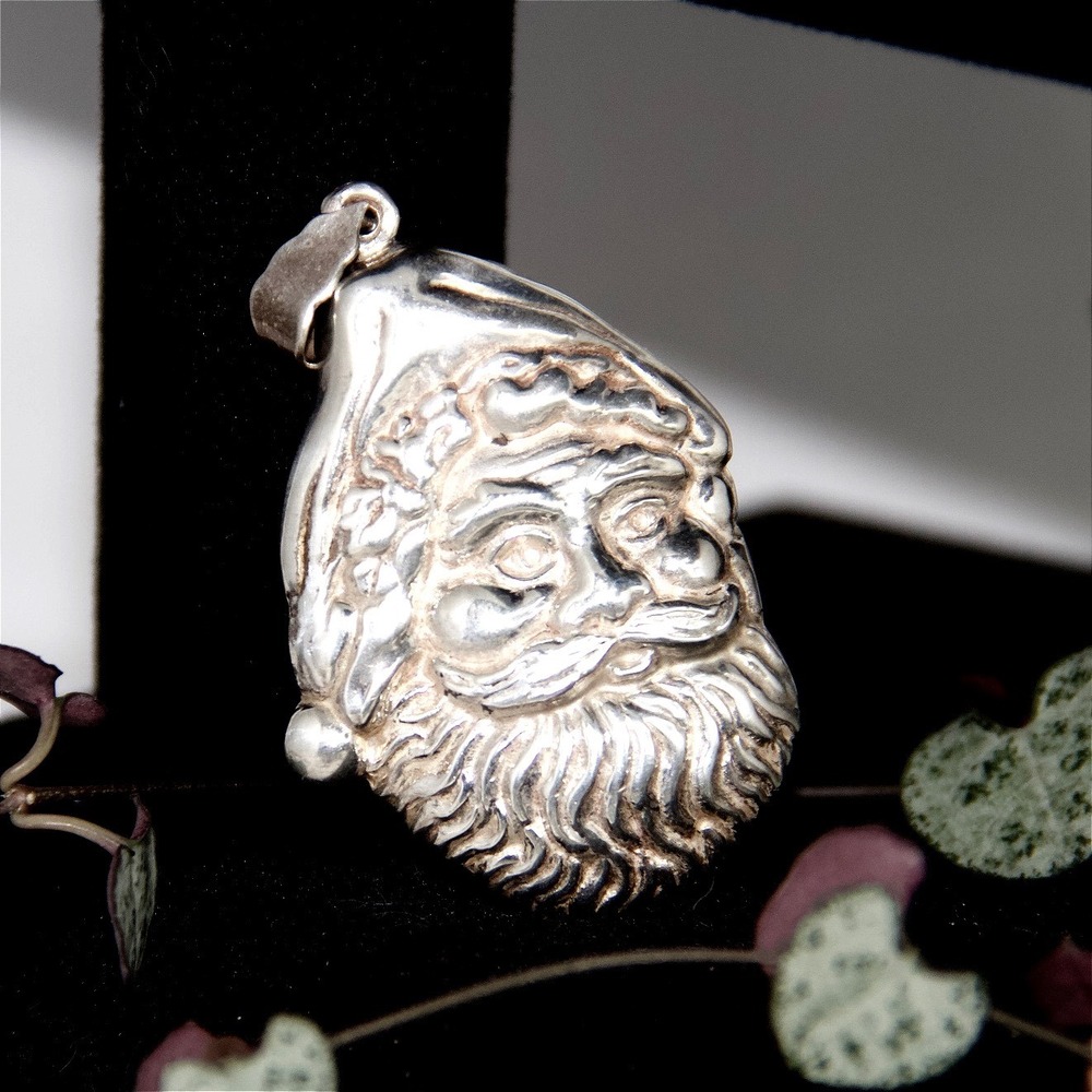 SA Sterling Silver 925 Santa Claus Face Pendant Thailand Holiday Charm 2 Inch